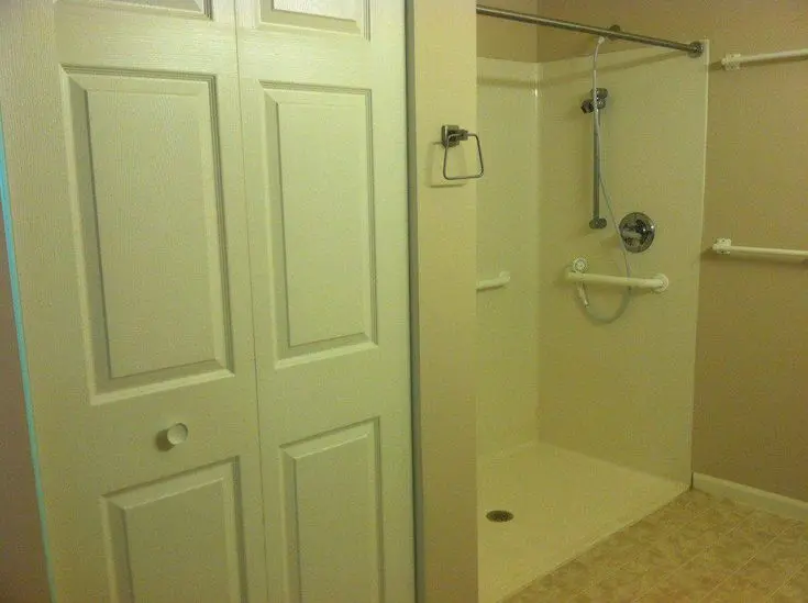 Senior Bathroom Safety in East King County: A Complete Home Checklist